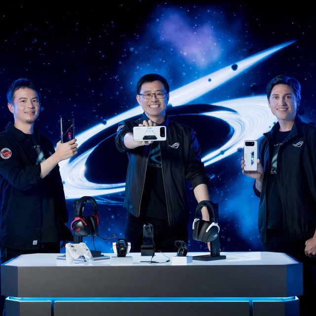 S.Y. Hsu, Kris Huang and Sascha Krohn Present ROG Phone 6, For Those Who Dare